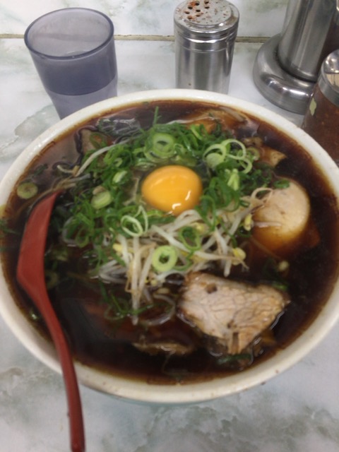 新福菜館ラーメン2